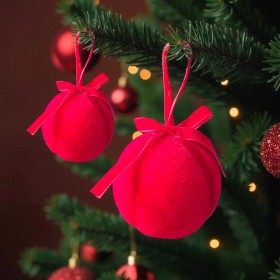 BORDO KADİFE FİYONKLU KIRMIZI TOP 8CM 3LÜ BORDO KADİFE FİYONKLU KIRMIZI TOP 8CM 3LÜ